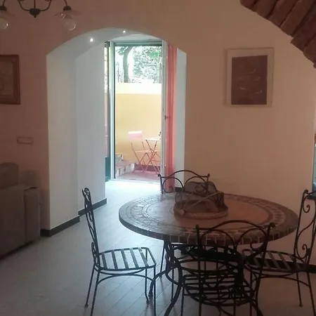 Centralissimo Apartamento Levanto