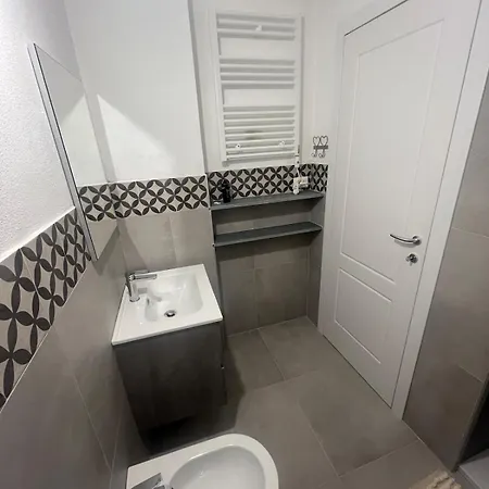 Centralissimo Apartman Levanto